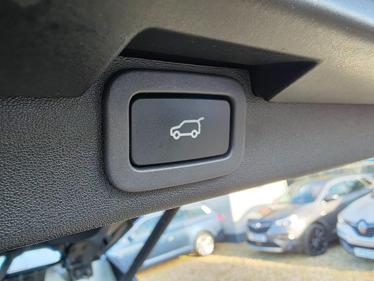 Used Land Rover Discovery 2019 for sale - 78019251: Photo 39