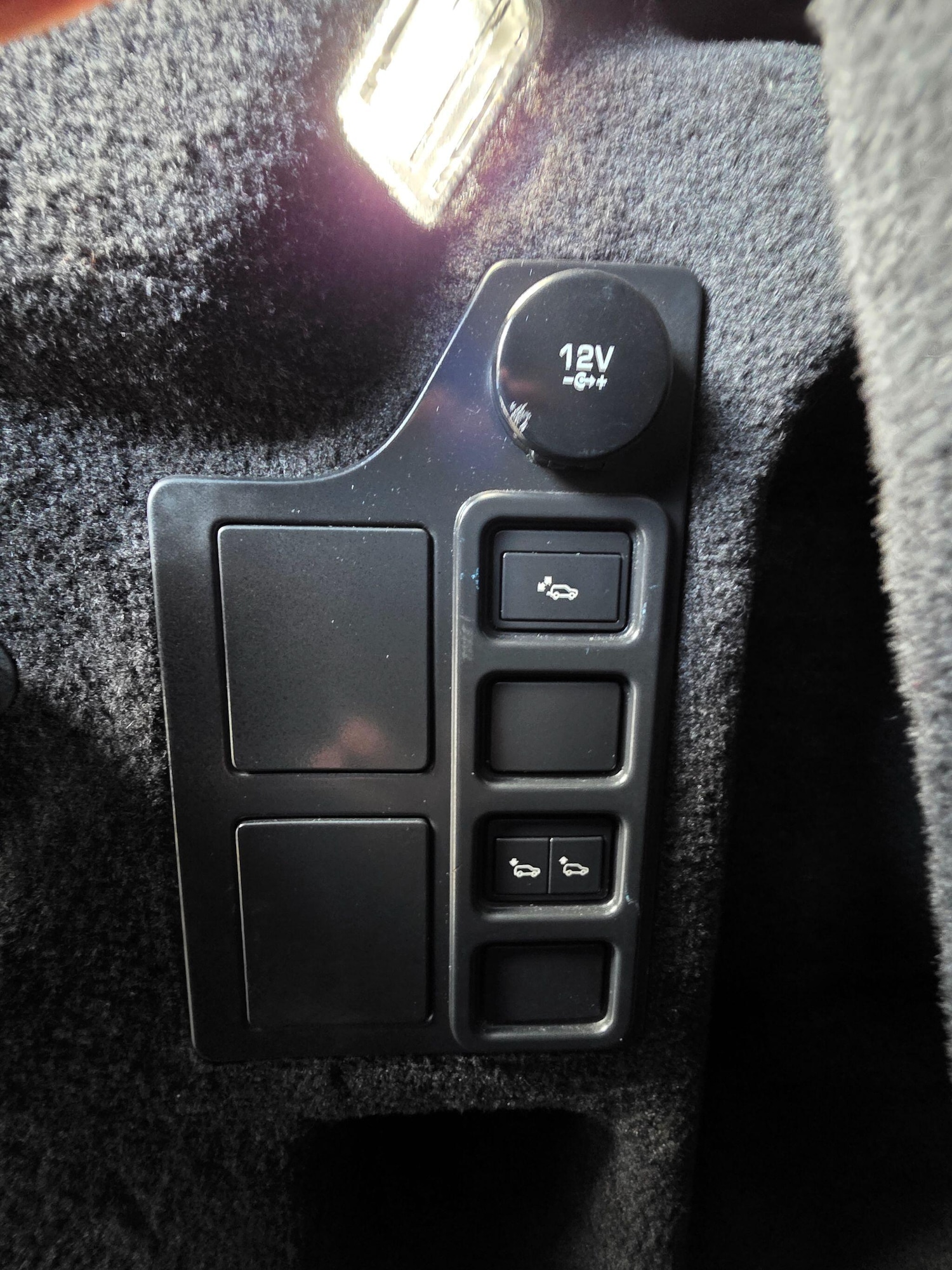 Used Land Rover Discovery 2019 for sale - 78019251: Photo 42