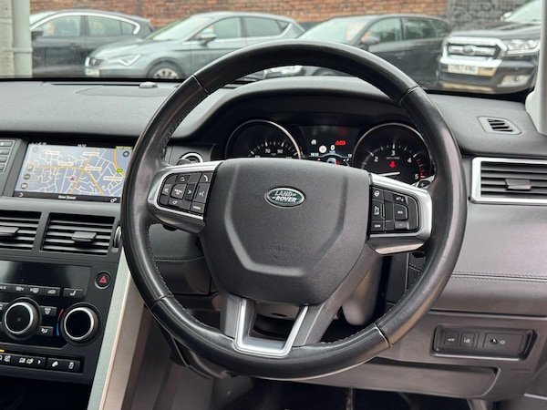 Used Land Rover Discovery Sport 2018 for sale - 76260183: Photo 61
