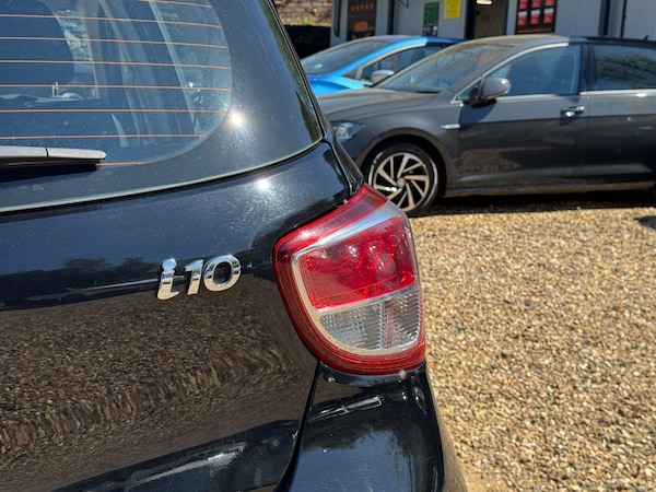 Used Hyundai i10 2017 for sale - 74521510: Photo 14