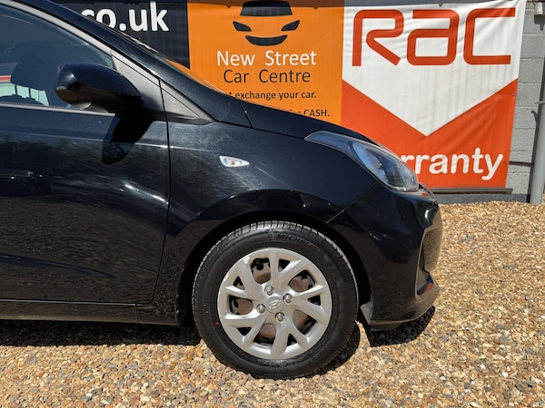 Used Hyundai i10 2017 for sale - 74521510: Photo 43