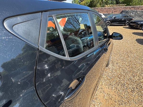 Used Hyundai i10 2017 for sale - 74521510: Photo 44