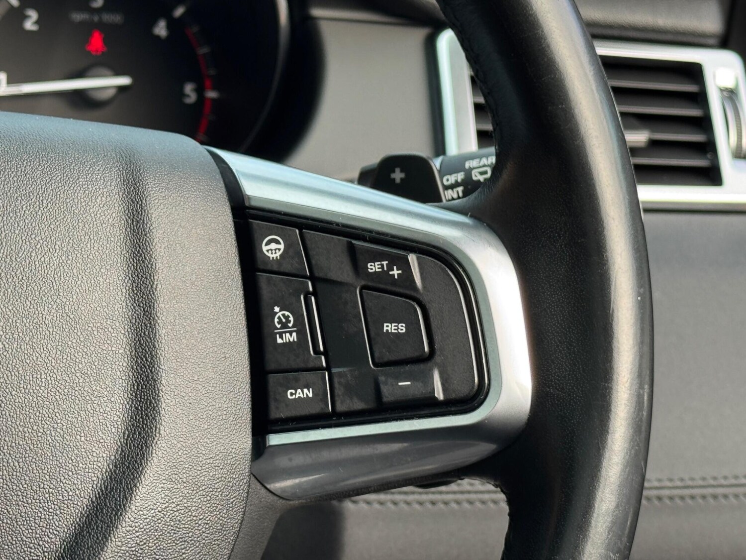 Used Land Rover Discovery Sport 2019 for sale - 77574493: Photo 39