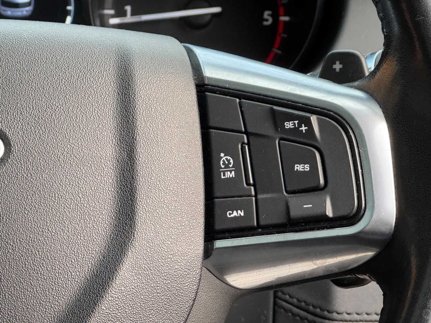 Used Land Rover Discovery Sport 2018 for sale - 76913277: Photo 53