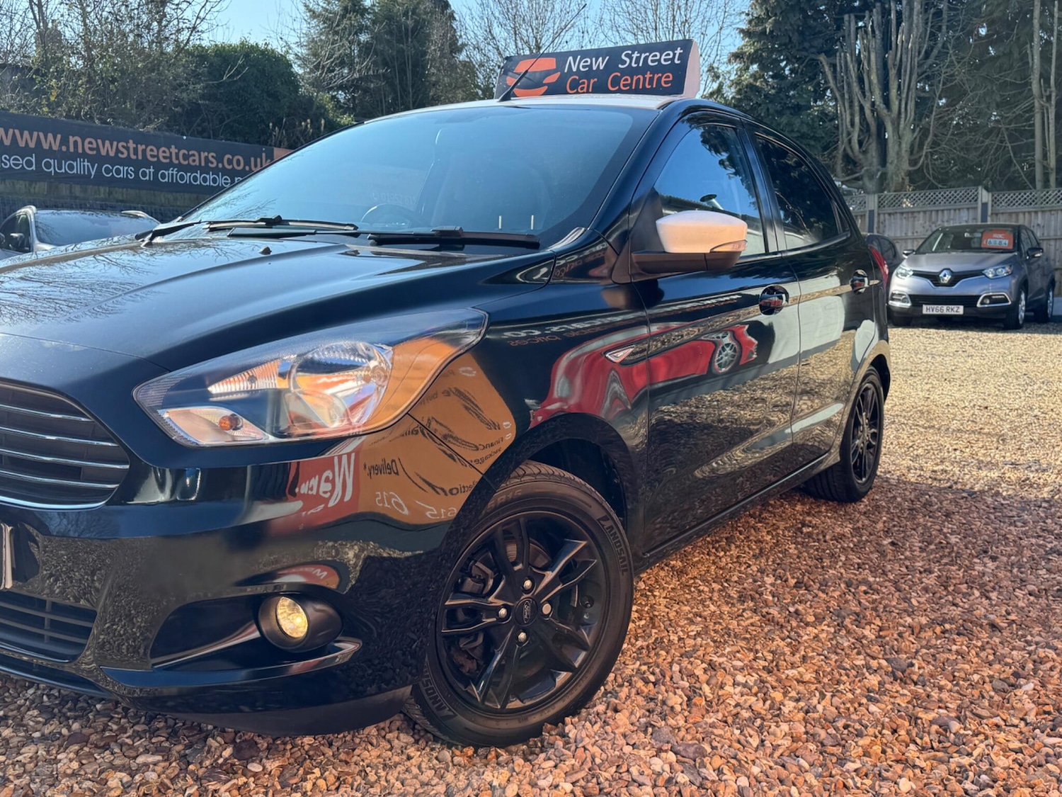 Used Ford Ka+ 2017 for sale - 77798977: Photo 11