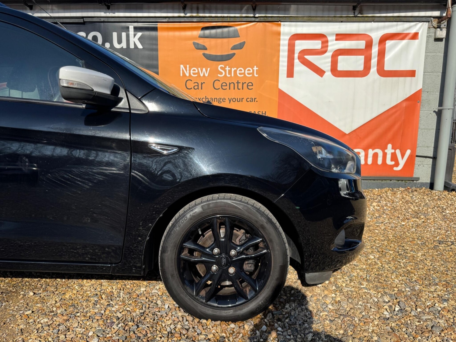 Used Ford Ka+ 2017 for sale - 77798977: Photo 32