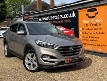 2017 (67) - 2.0 CRDi Premium Auto 4WD Euro 6 5dr