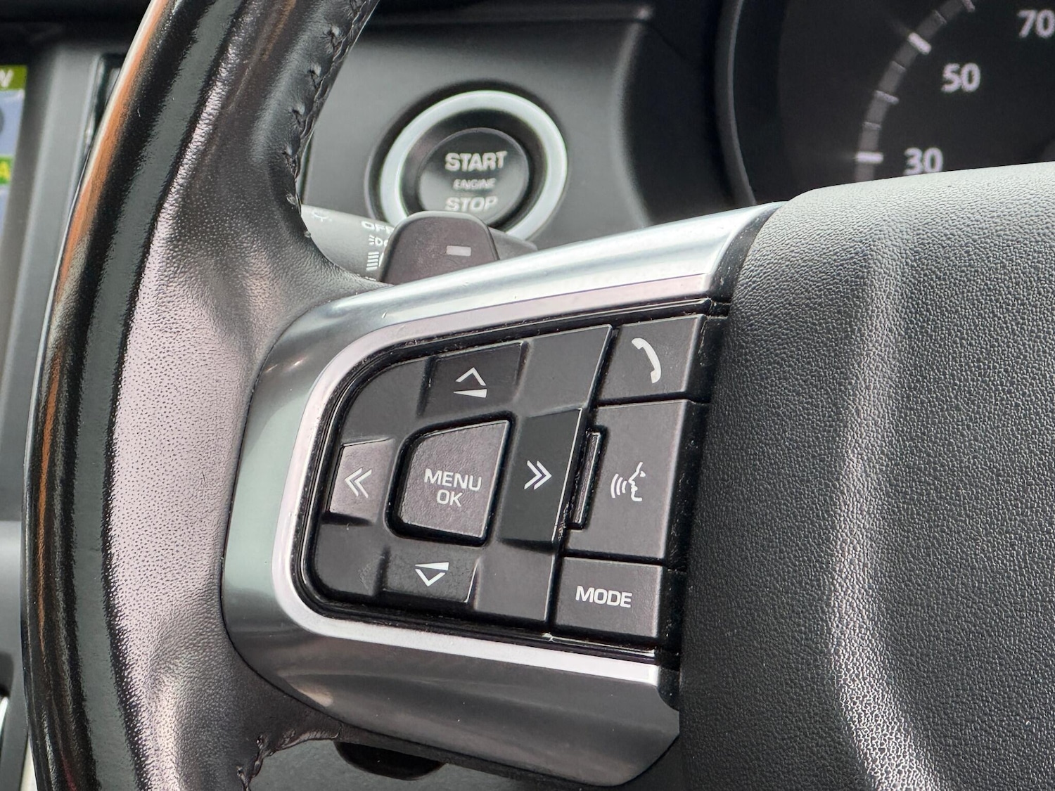 Used Land Rover Discovery Sport 2018 for sale - 77633915: Photo 64