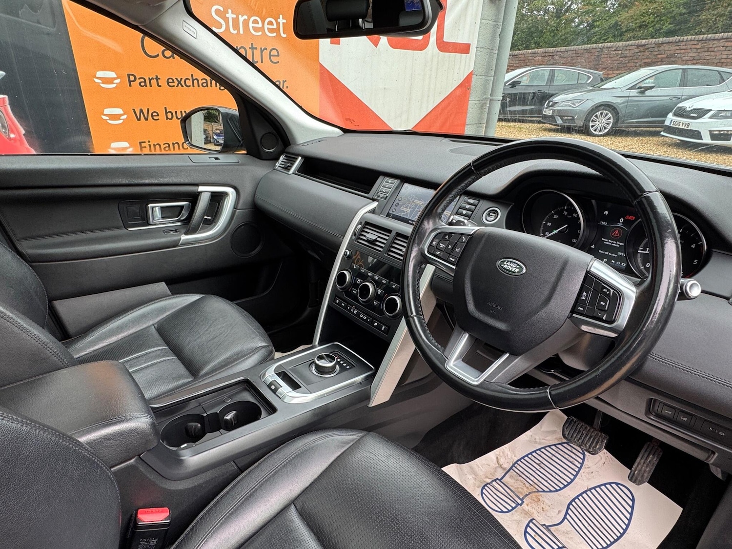 Used Land Rover Discovery Sport 2018 for sale - 77633915: Photo 67