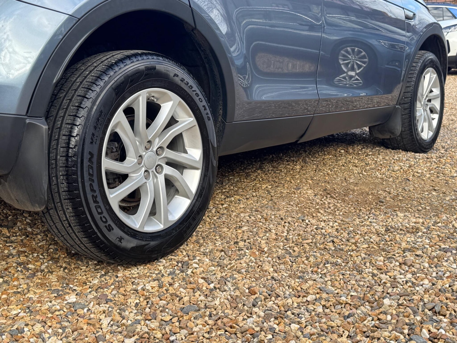 Used Land Rover Discovery Sport 2019 for sale - 77892477: Photo 18