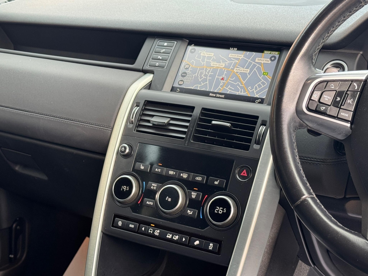 Used Land Rover Discovery Sport 2019 for sale - 77892477: Photo 50