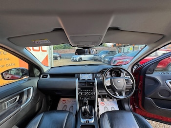 Used Land Rover Discovery Sport 2016 for sale - 76441330: Photo