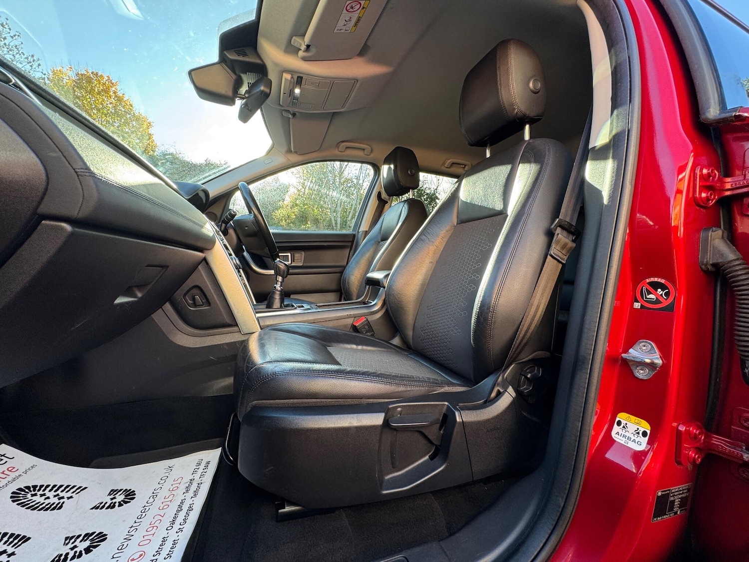 Used Land Rover Discovery Sport 2016 for sale - 76441330: Photo 32