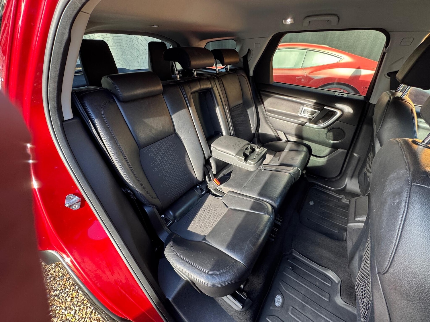 Used Land Rover Discovery Sport 2016 for sale - 76441330: Photo 41