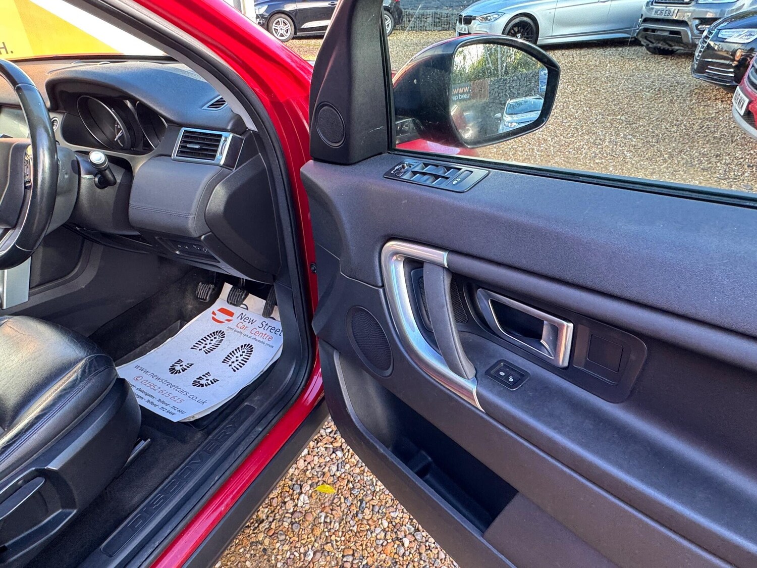 Used Land Rover Discovery Sport 2016 for sale - 76441330: Photo 45