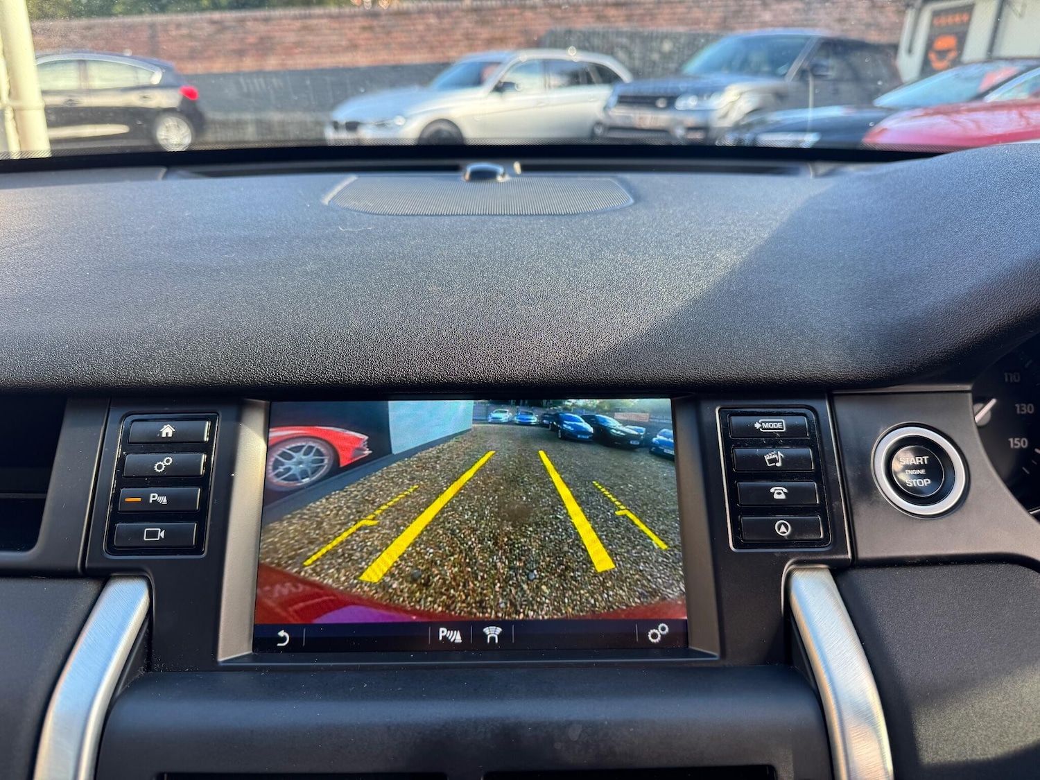 Used Land Rover Discovery Sport 2016 for sale - 76441330: Photo 52