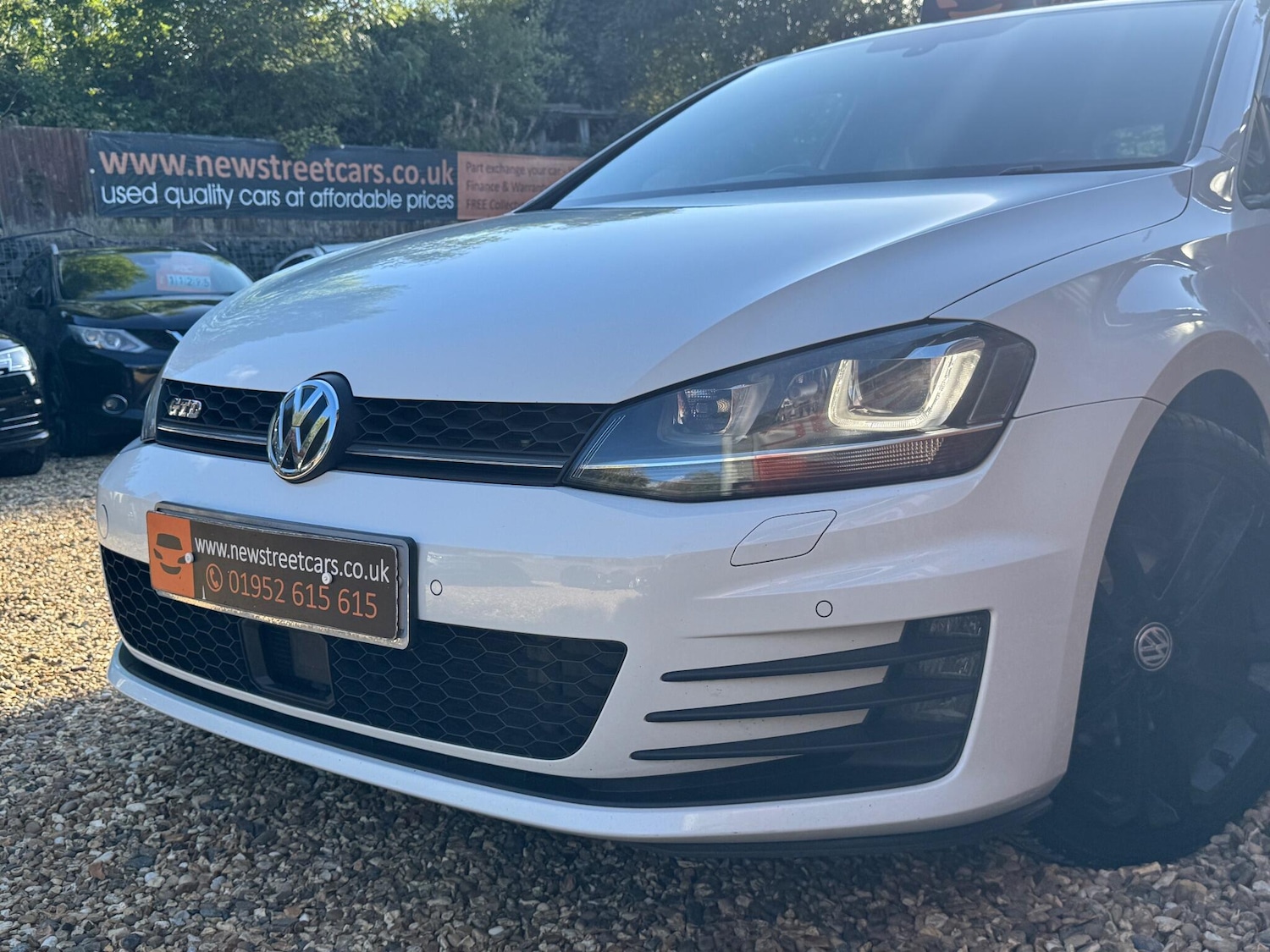 Used Volkswagen Golf 2016 for sale - 76013124: Photo 32