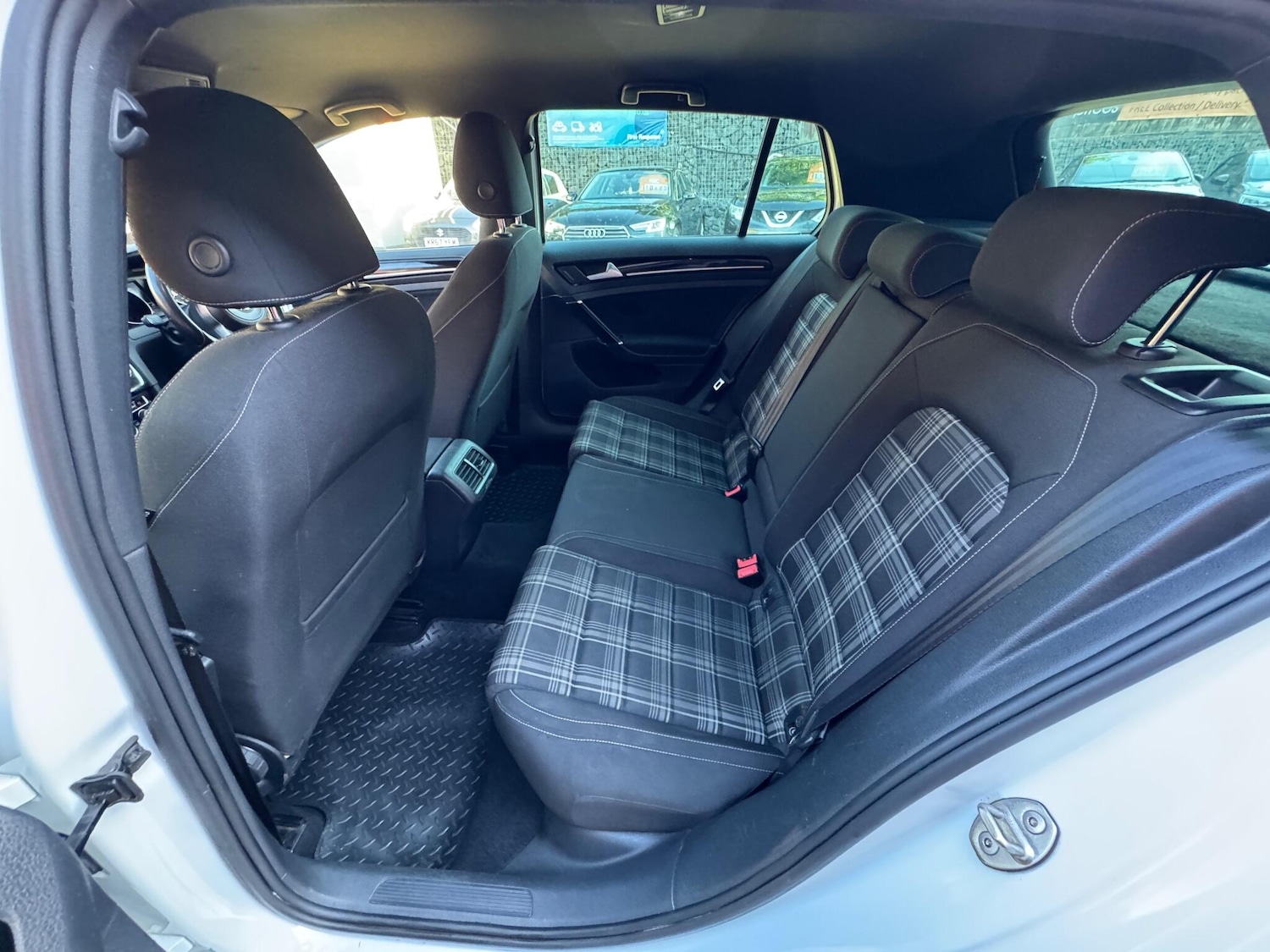 Used Volkswagen Golf 2016 for sale - 76013124: Photo 36