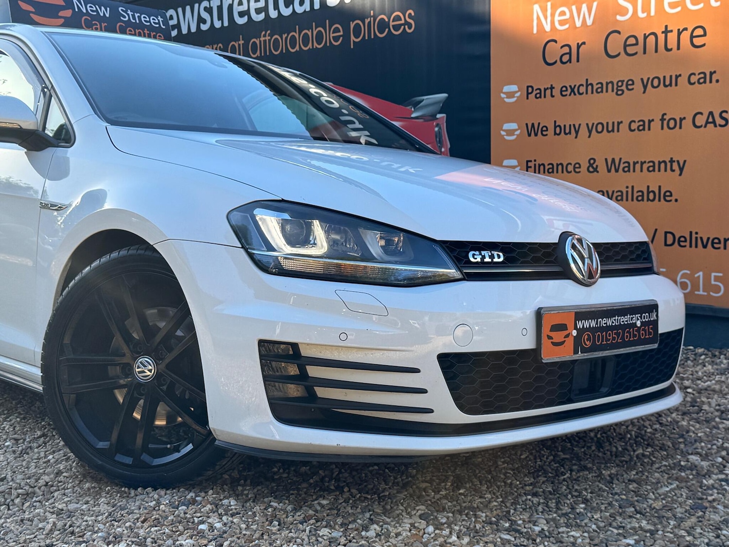 Used Volkswagen Golf 2016 for sale - 76013124: Photo 64