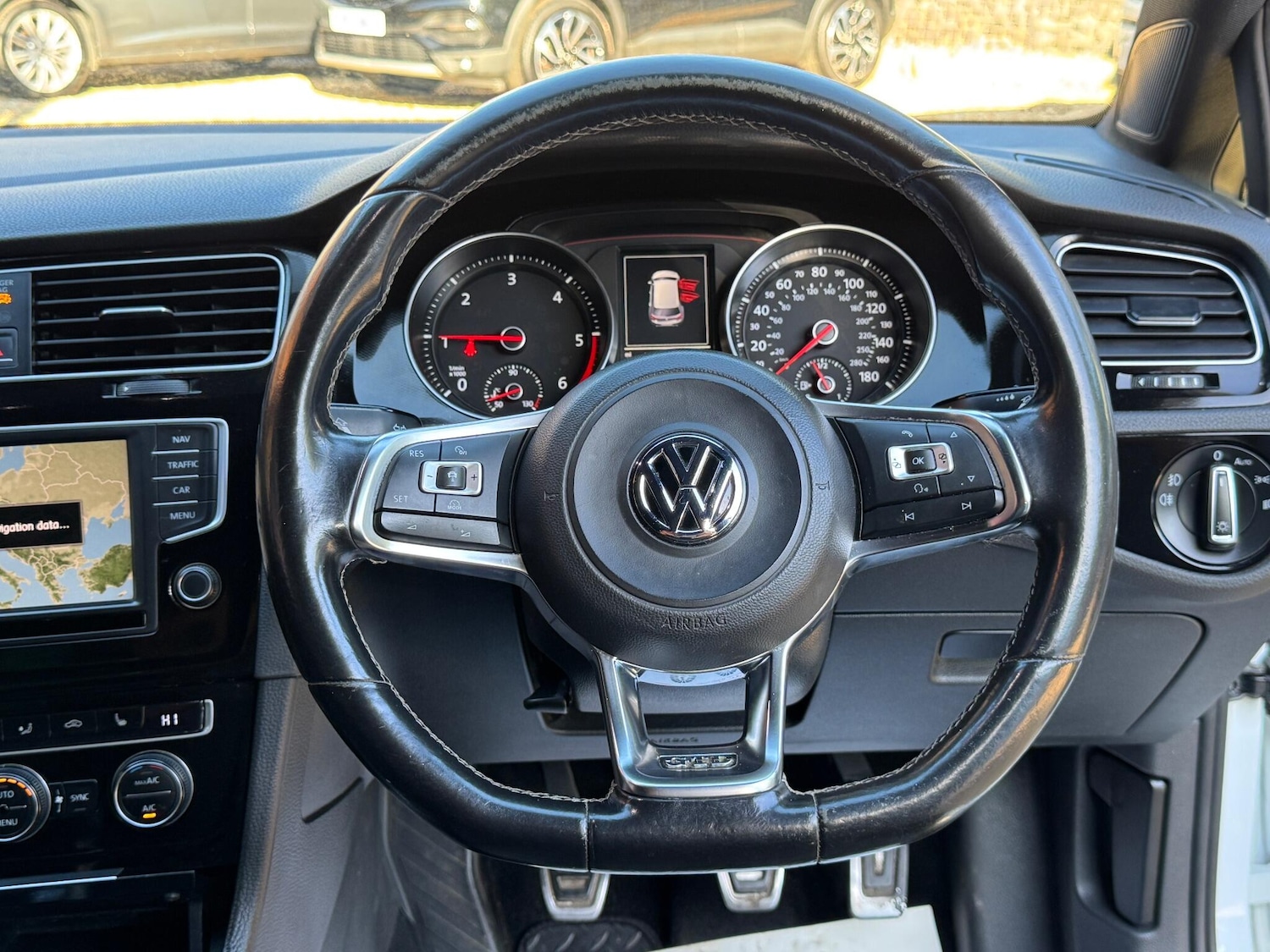 Used Volkswagen Golf 2016 for sale - 76013124: Photo 8