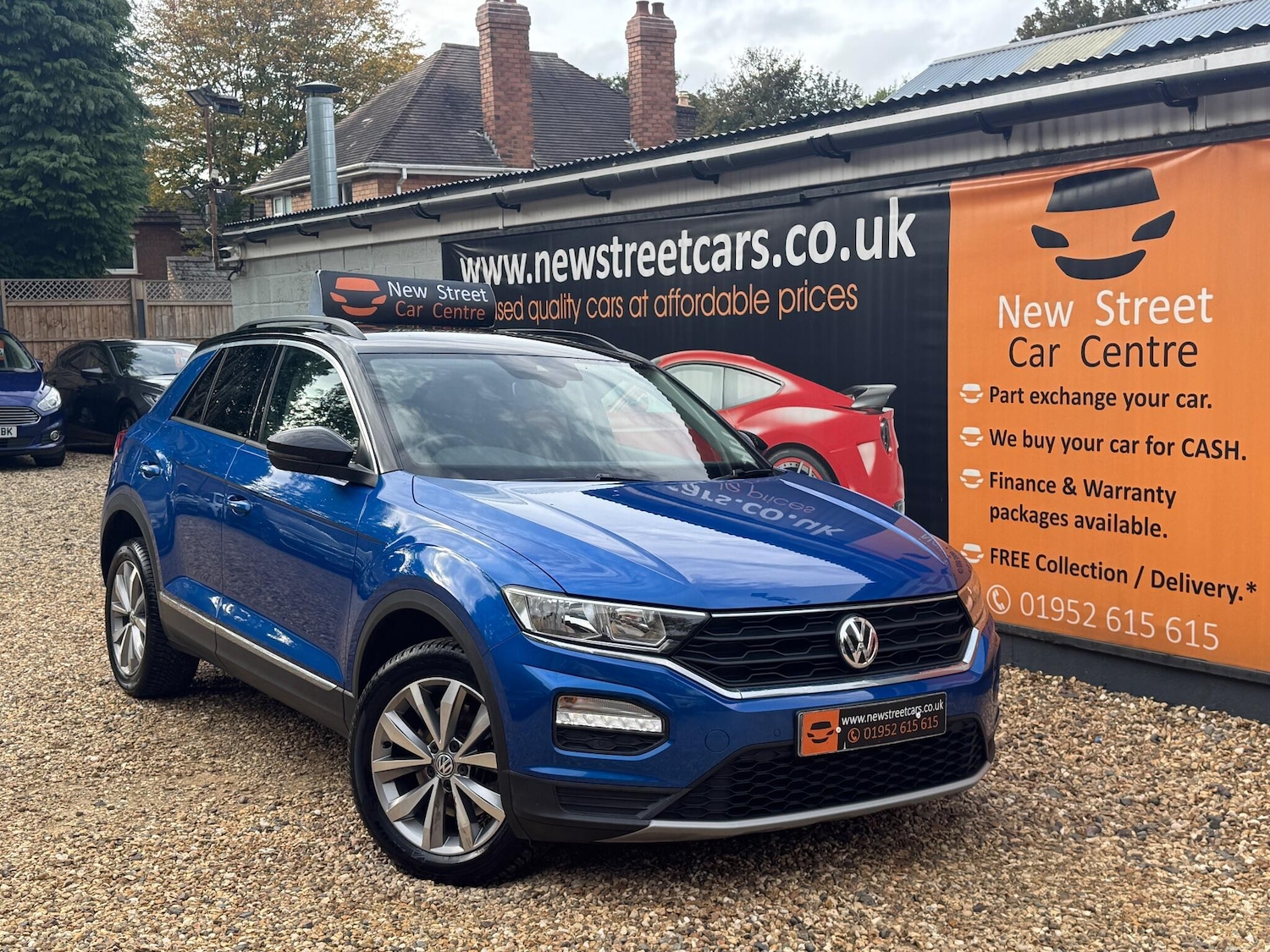 Used Volkswagen T-Roc 2018 for sale - 76136222: Photo 1