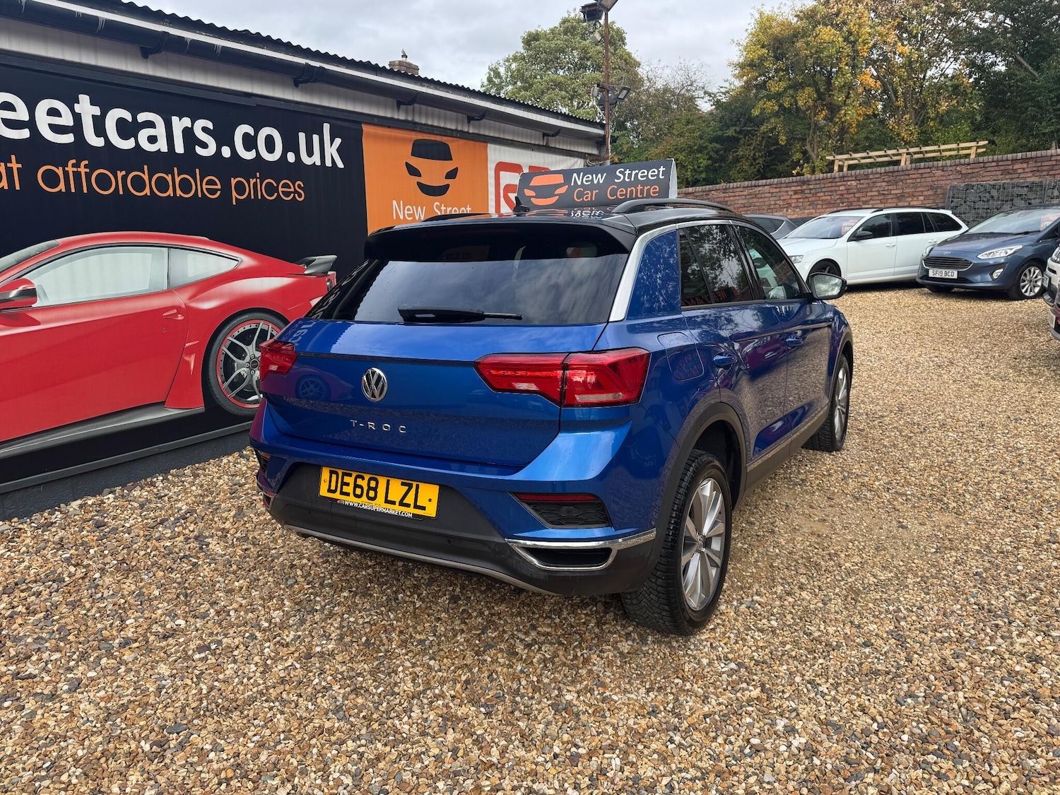 Used Volkswagen T-Roc 2018 for sale - 76136222: Photo 8
