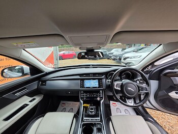 Used Jaguar XF 2017 for sale - 78185000: Photo