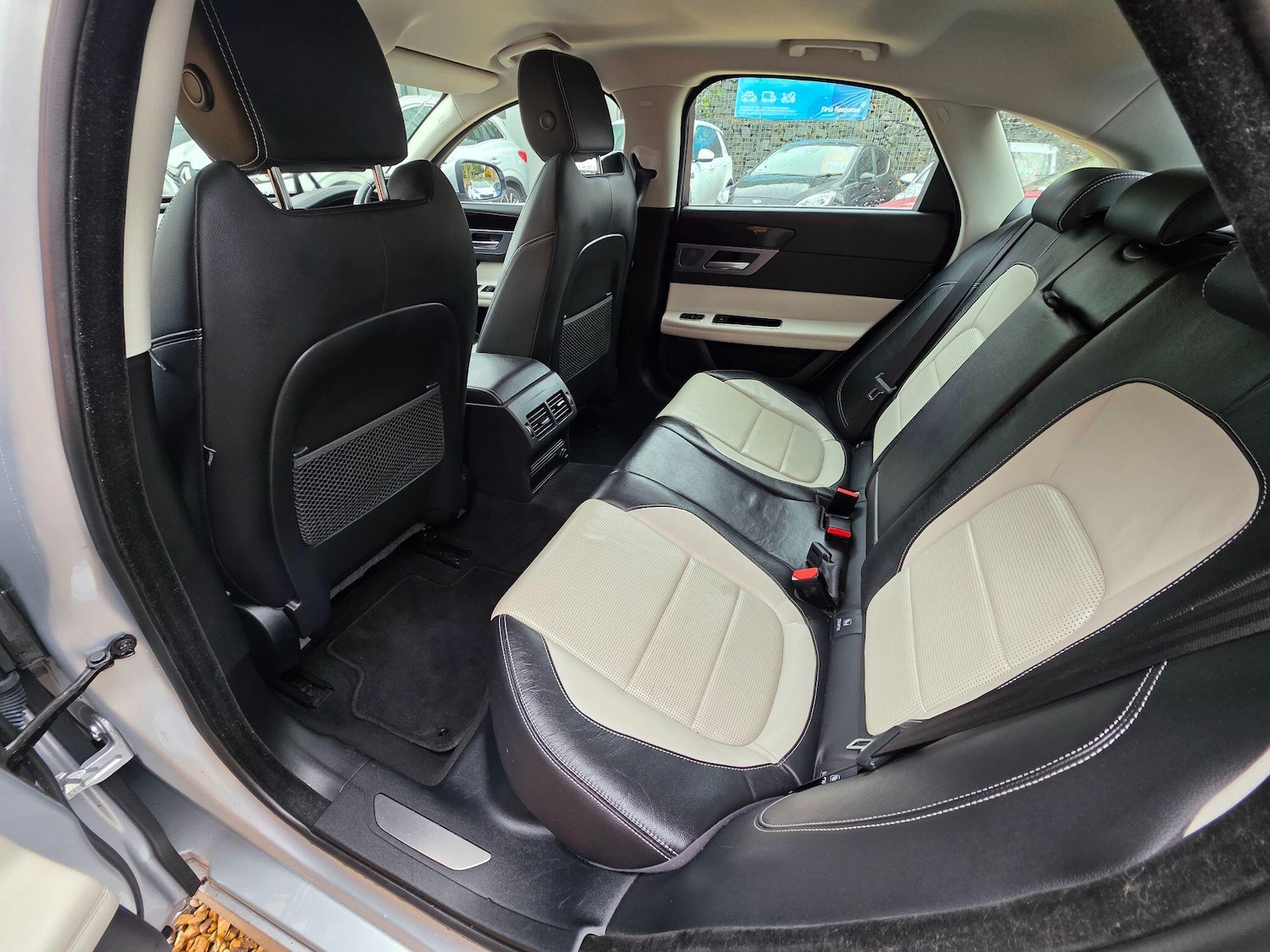 Used Jaguar XF 2017 for sale - 78185000: Photo 34