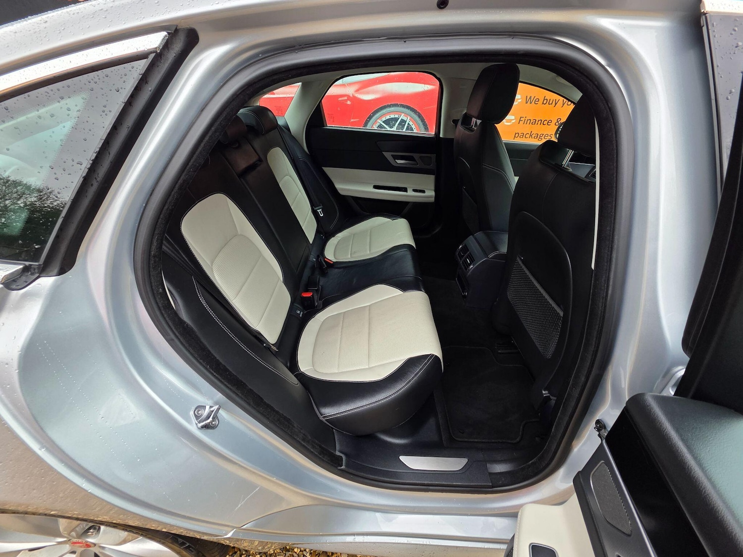 Used Jaguar XF 2017 for sale - 78185000: Photo 36