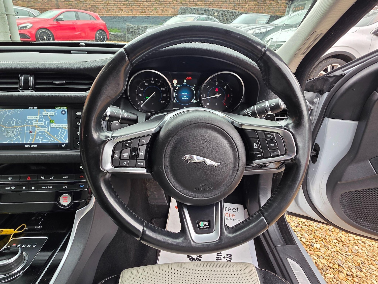 Used Jaguar XF 2017 for sale - 78185000: Photo 6