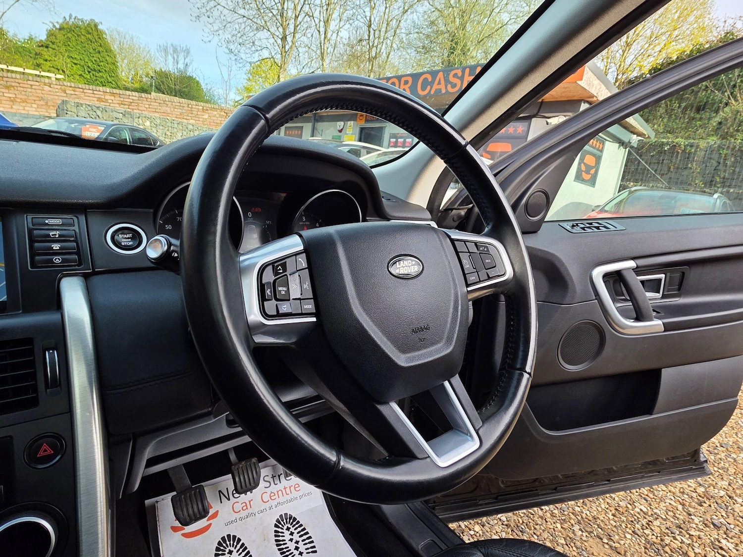 Used Land Rover Discovery Sport 2017 for sale - 78116376: Photo 45