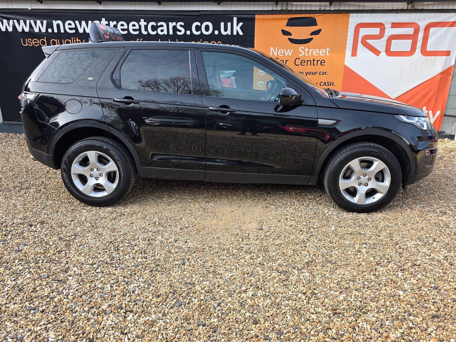 Used Land Rover Discovery Sport 2017 for sale - 78116376: Photo 7