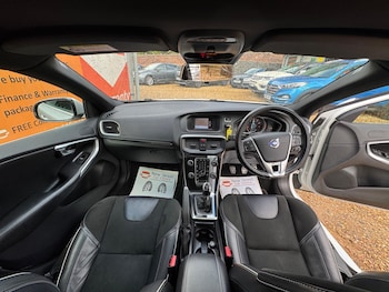 Used Volvo V40 2015 for sale - 75905367: Photo