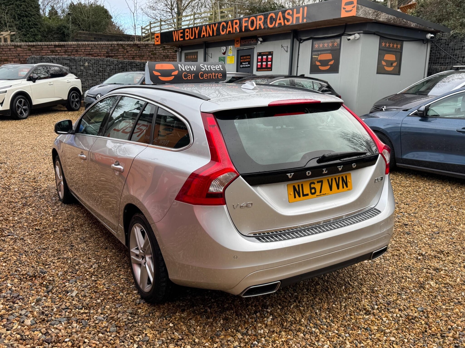 Used Volvo V60 2017 for sale - 77455309: Photo 28