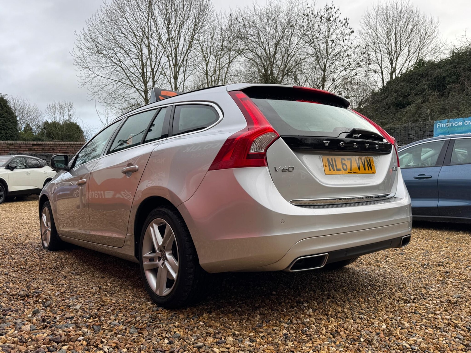 Used Volvo V60 2017 for sale - 77455309: Photo 29