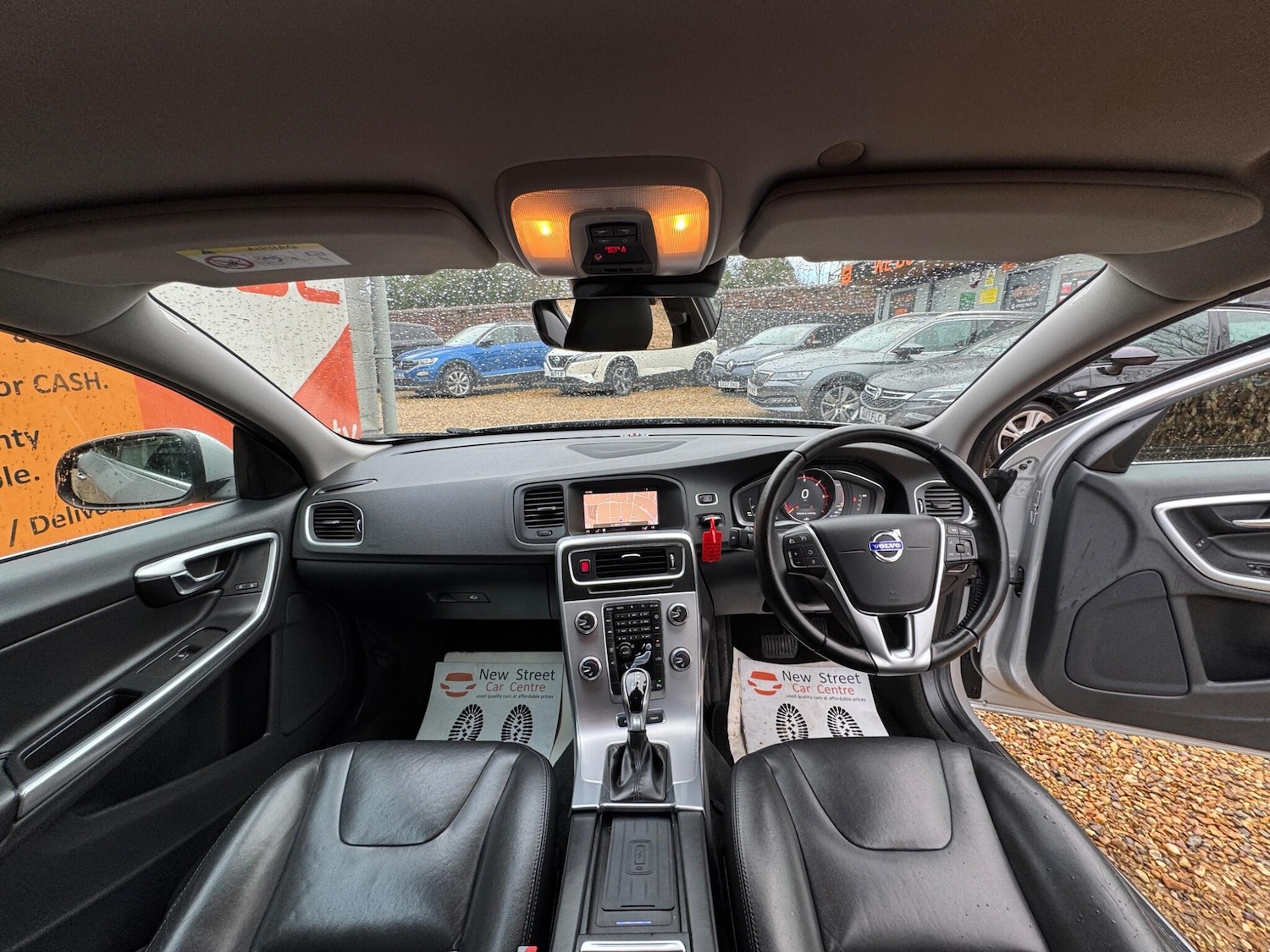 Used Volvo V60 2017 for sale - 77455309: Photo 46