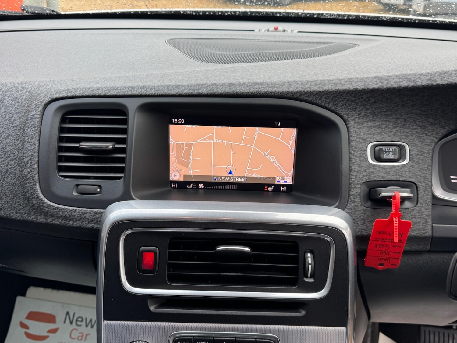 Used Volvo V60 2017 for sale - 77455309: Photo 65