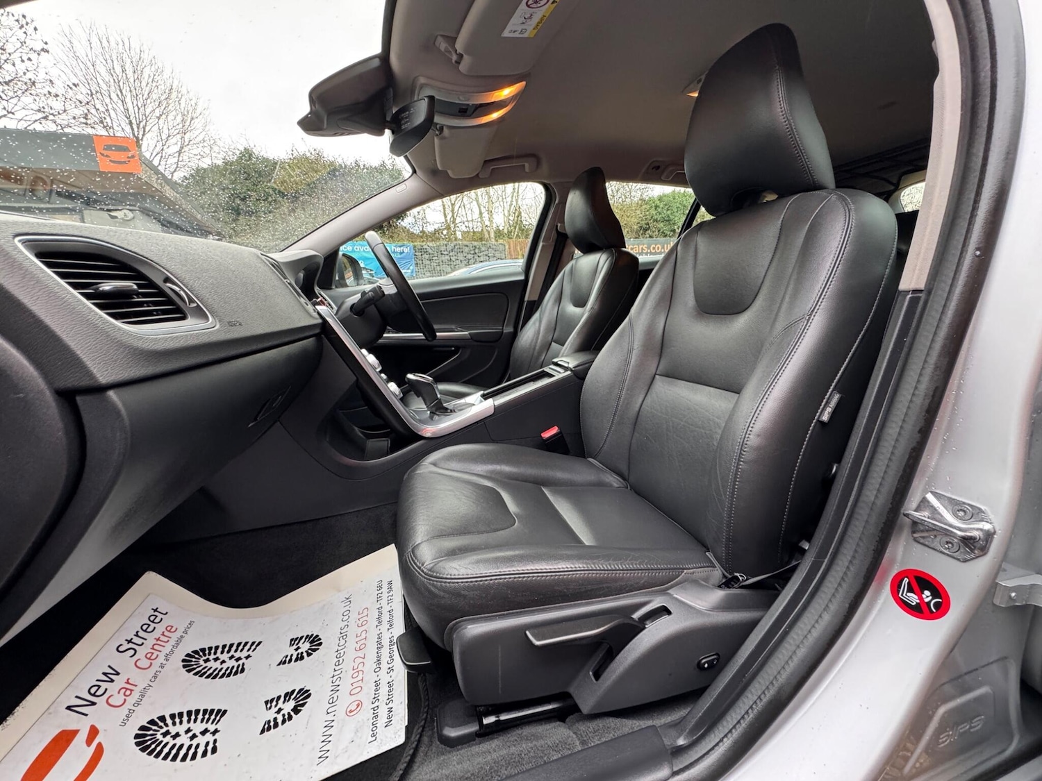 Used Volvo V60 2017 for sale - 77455309: Photo 79