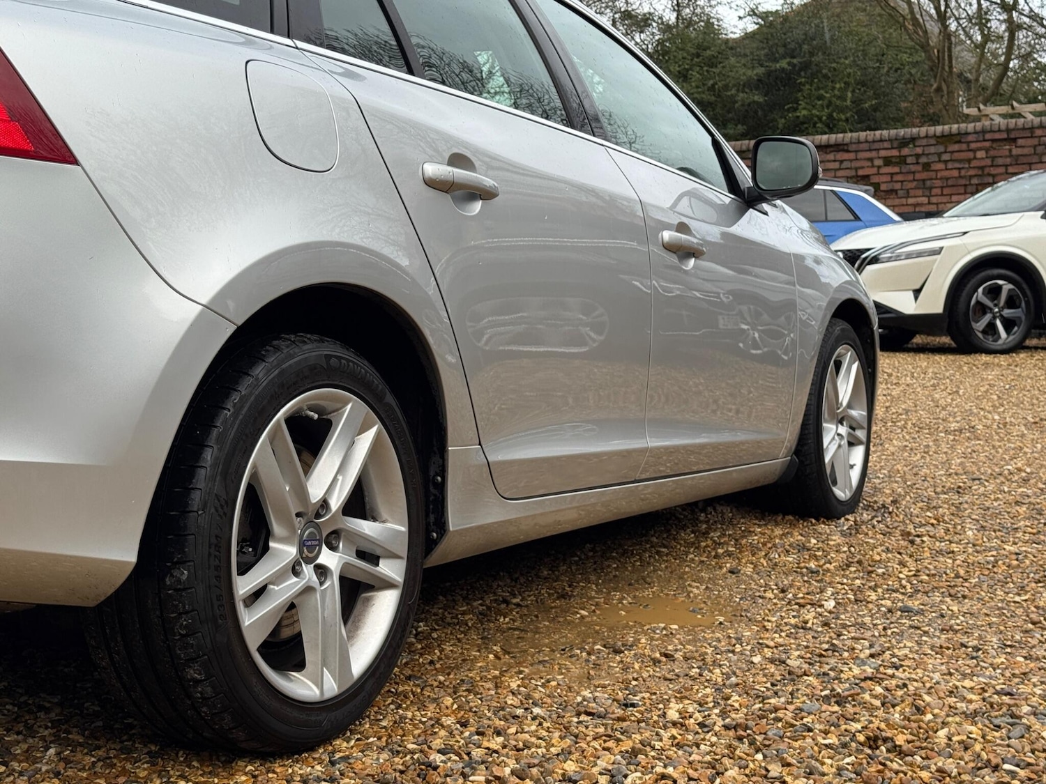 Used Volvo V60 2017 for sale - 77455309: Photo 91