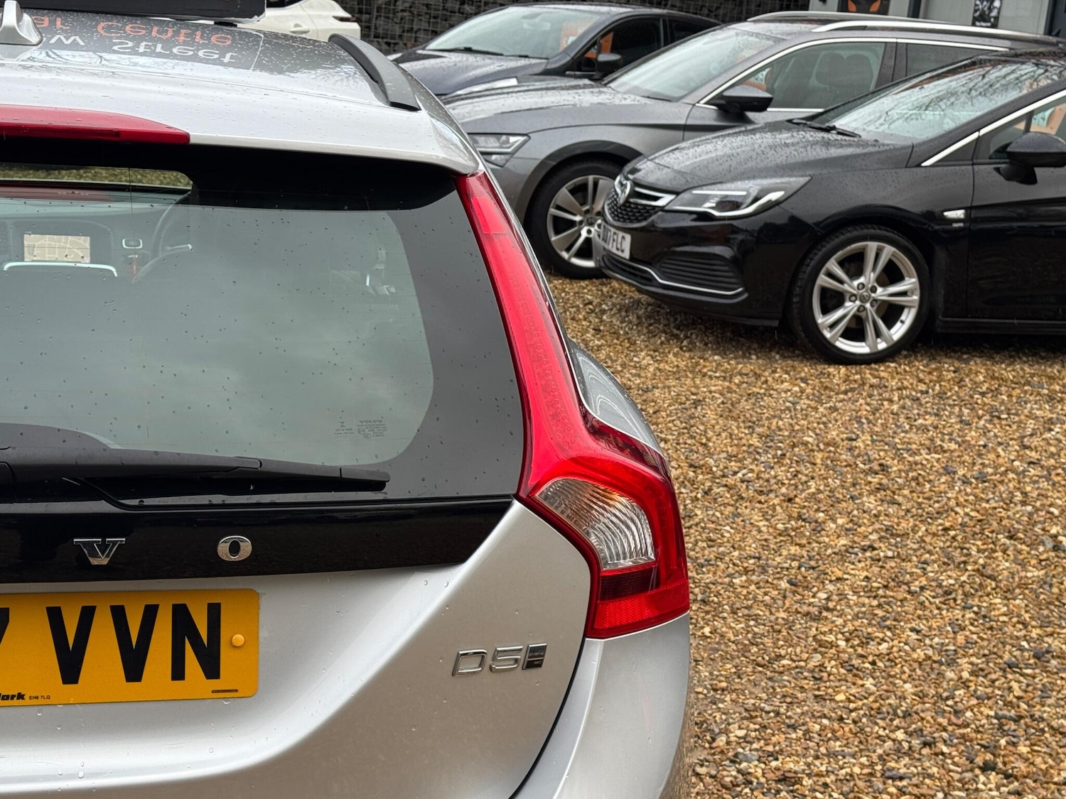 Used Volvo V60 2017 for sale - 77455309: Photo 93