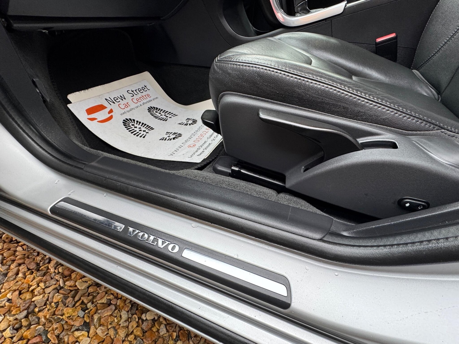 Used Volvo V60 2017 for sale - 77455309: Photo 99