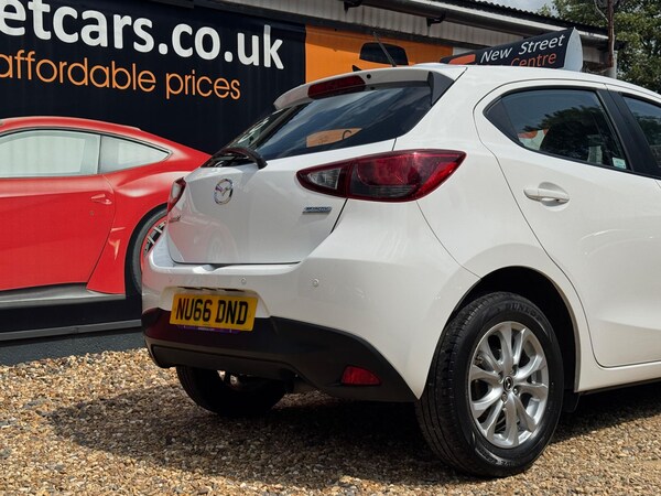 Used Mazda Mazda2 2016 for sale - 75225880: Photo 10