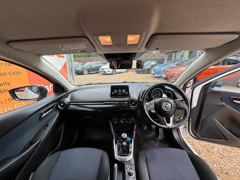 Used Mazda Mazda2 2016 for sale - 75225880: Photo