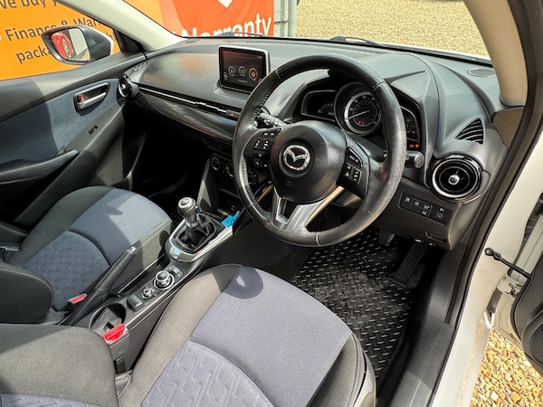 Used Mazda Mazda2 2016 for sale - 75225880: Photo 43
