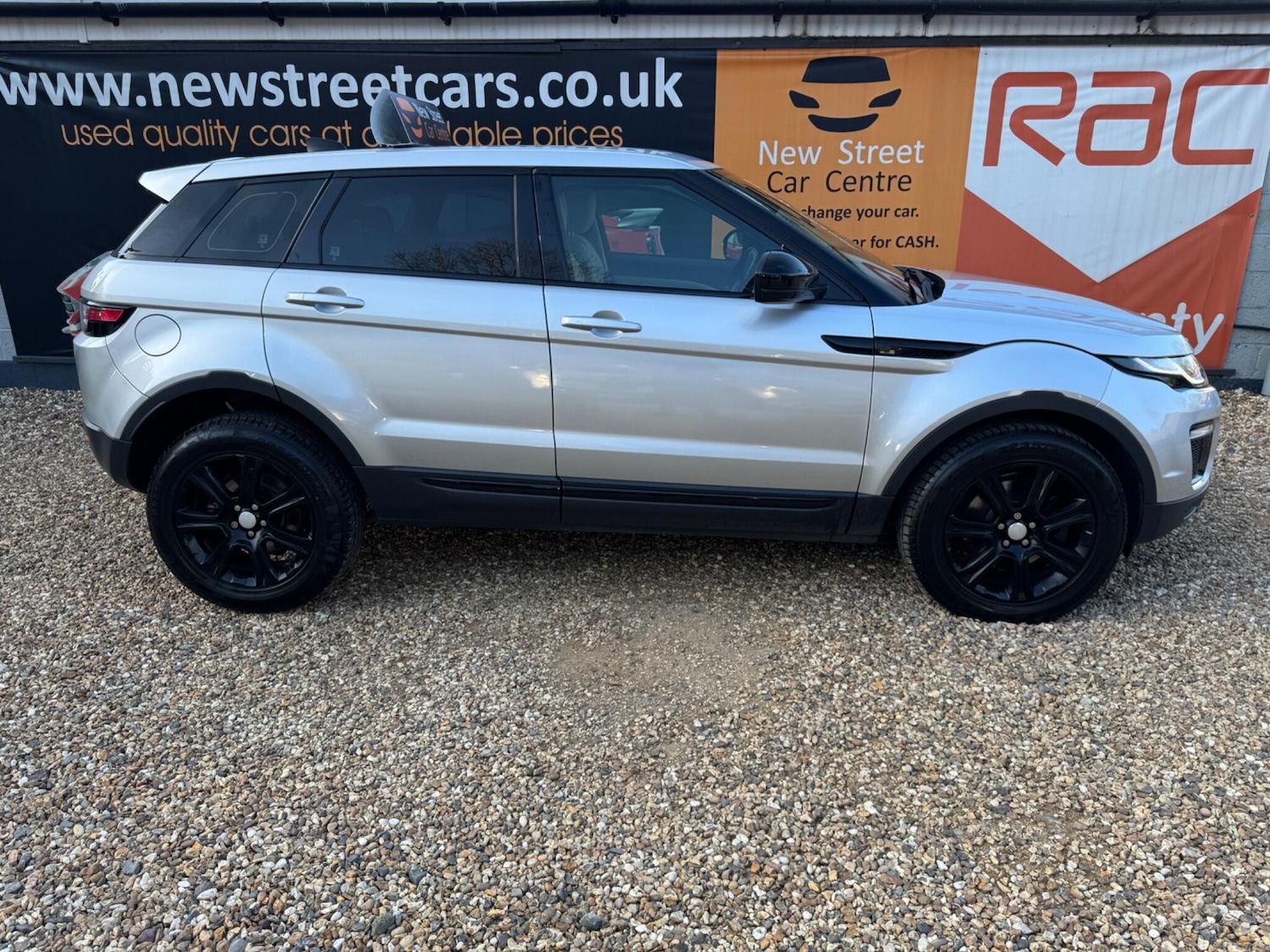 Used Land Rover Range Rover Evoque for sale - 78136133: Photo 7