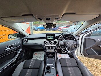 Used Mercedes-Benz GLA 2019 for sale - 78035159: Photo