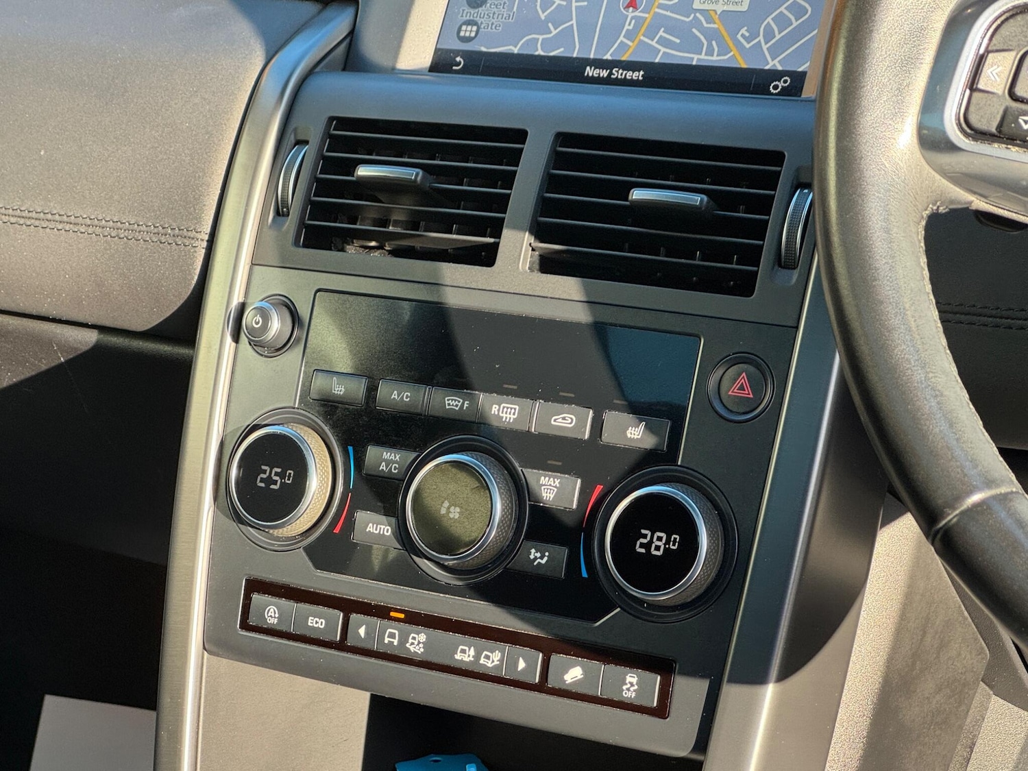 Used Land Rover Discovery Sport 2019 for sale - 77091031: Photo 61