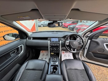 Used Land Rover Discovery Sport 2018 for sale - 76409100: Photo