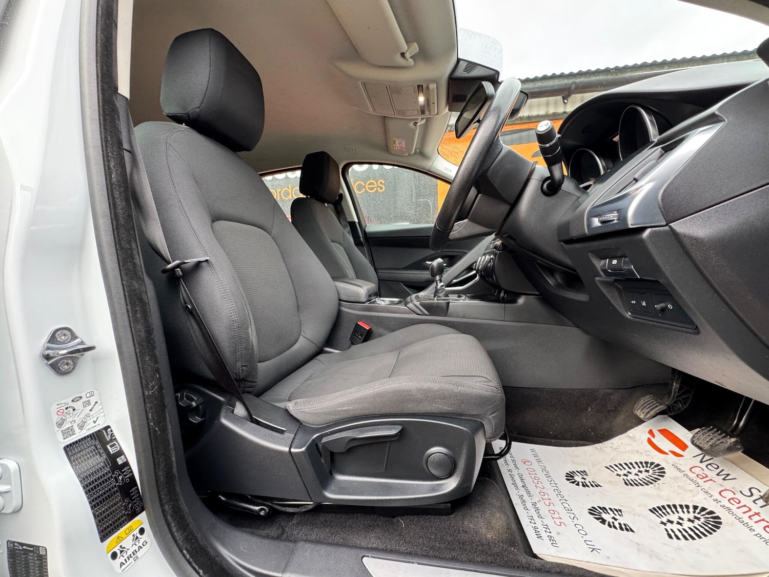 Used Jaguar E-Pace 2019 for sale - 77344053: Photo 26