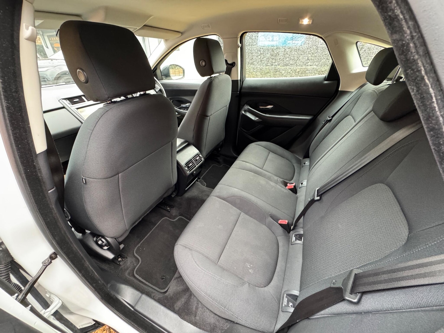 Used Jaguar E-Pace 2019 for sale - 77344053: Photo 28